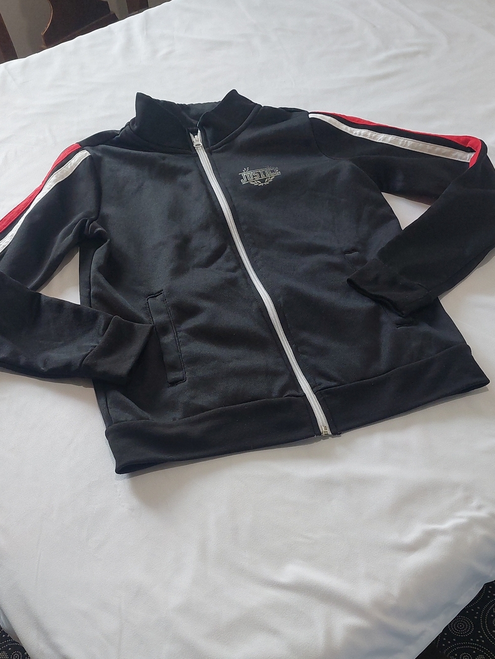 Justice Active Jacket .Girls Size 12/14 .Black Red And White .